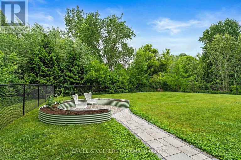 28434208/6196-elkwood-drive/greely/ottawa/ontario/K4P1M9_48