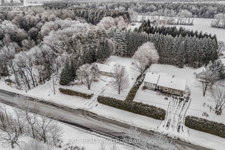 29164784/1261-golf-road/east-hawkesbury-twp/east-hawkesbury/ontario/K6A2R2_35