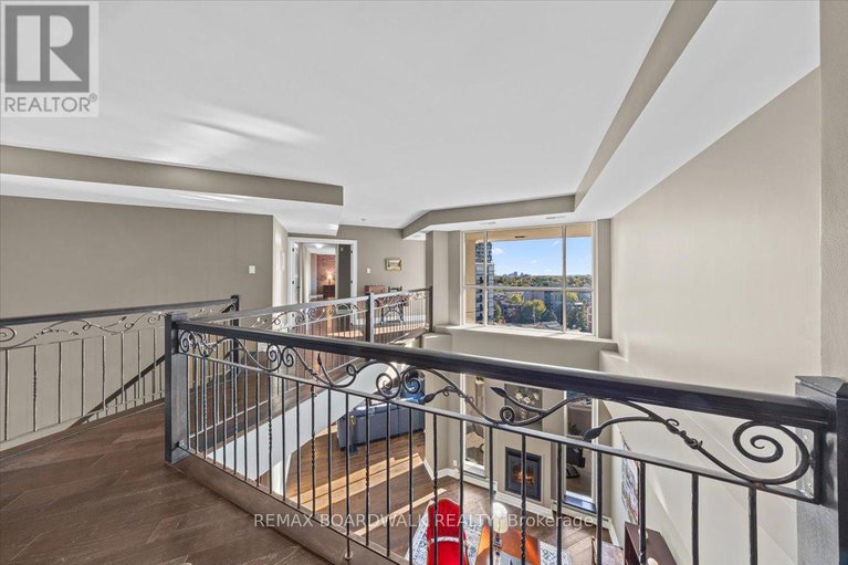 29332686/ph804-320-mcleod-street/ottawa-centre/ottawa/ontario/K2P1A3_29