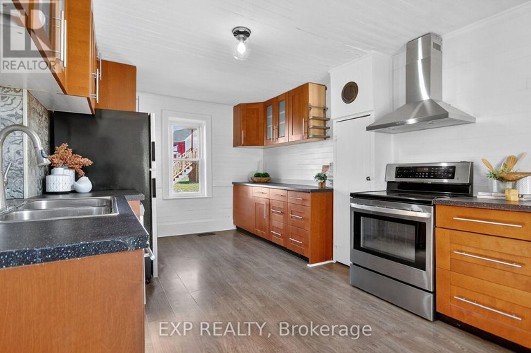 29046409/95-main-street-e/almonte/mississippi-mills/ontario/K0A1A0_21