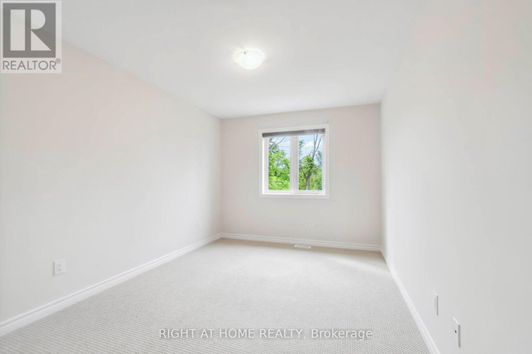 28528652/501-paakanaak-avenue/blossom-parkkemp-parkfindlay-creek/ottawa/ontario/K1X0G9_24