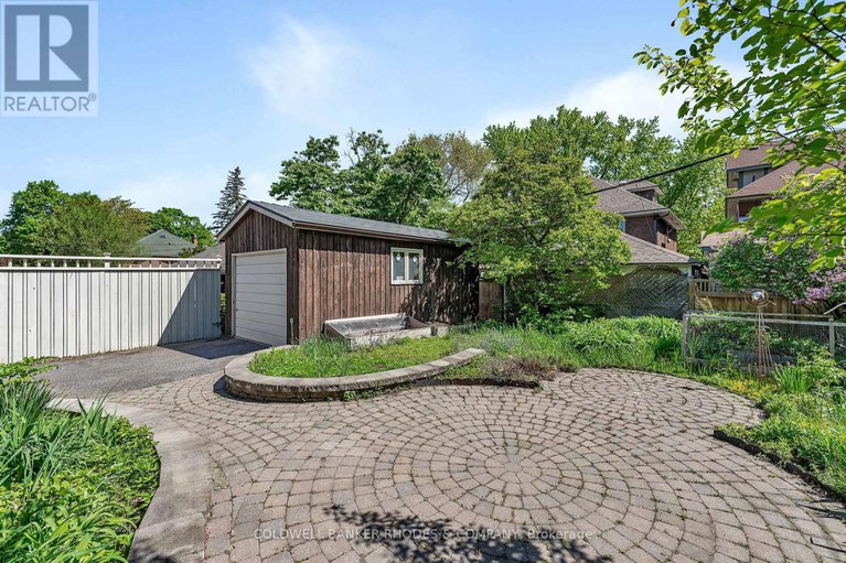 28379568/421-hinton-avenue-s/civic-hospital/ottawa/ontario/K1Y1B2_41