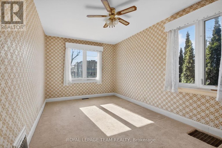 29596243/591-churchill-avenue-n/westborohampton-park/ottawa/ontario/K1Z5E6_25