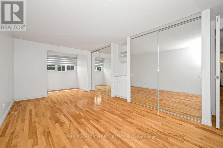 28358321/89-hawk-crescent/hunt-clubwestern-community/ottawa/ontario/K1V9G8_17