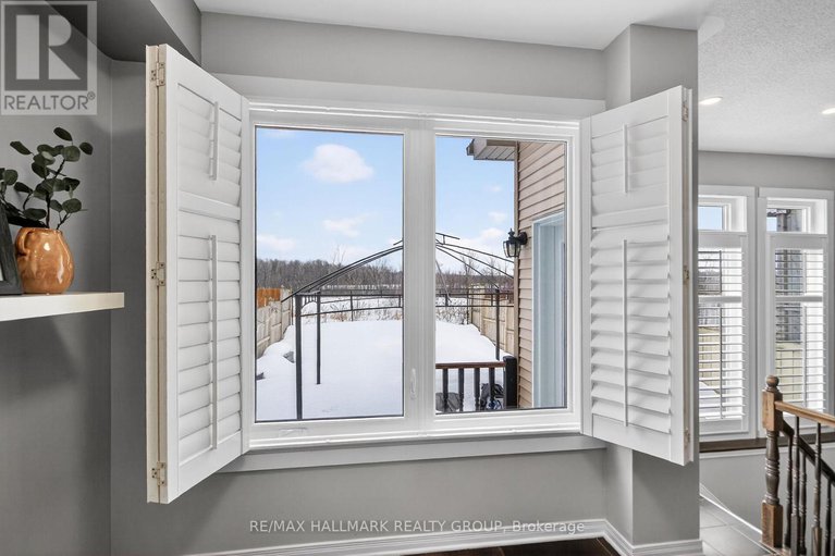 29387716/164-trail-side-circle/springridgeeast-village/ottawa/ontario/K4A5B3_22