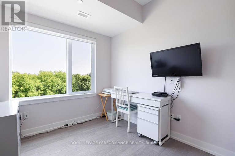 28530470/unit-308-280-herzberg-road/morgans-grantsouth-march/ottawa/ontario/K2A1H1_30