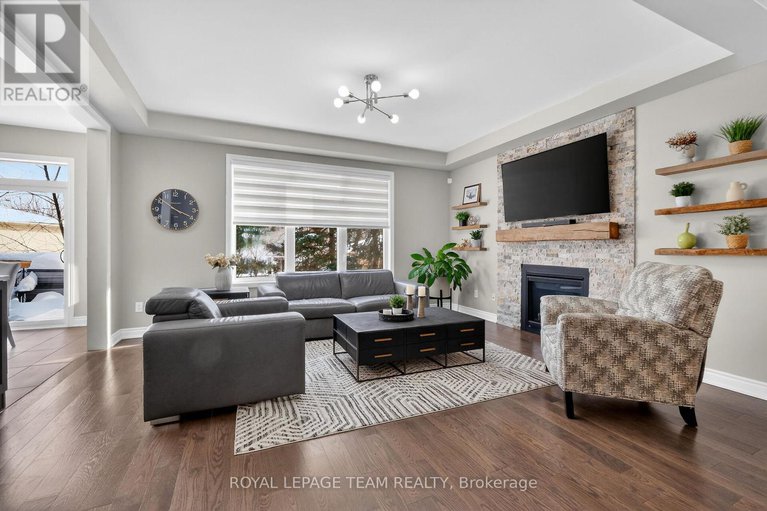 29368970/326-eucalyptus-circle/stittsville-north/ottawa/ontario/K2S1B9_16