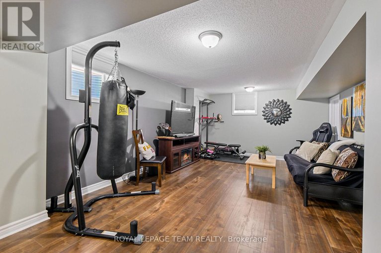 28460422/1871-glencrest-road/kemptville/north-grenville/ontario/K0G1J0_28