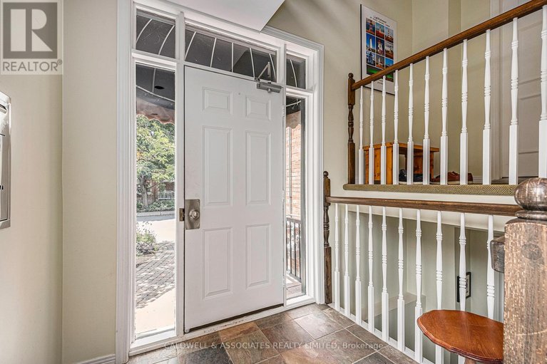 29625435/3-33-charles-street/new-edinburgh/ottawa/ontario/K1M1R3_3