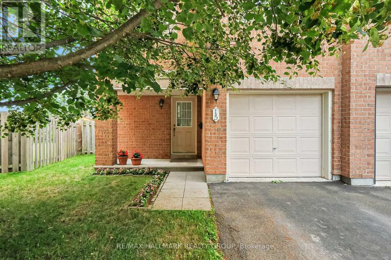 28595258/15-mcpeake-place/morgans-grantsouth-march/ottawa/ontario/K2K3K4_2