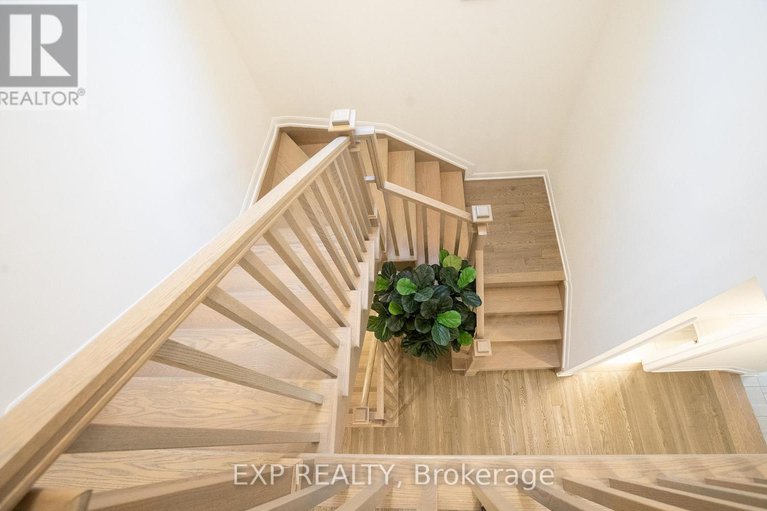 29126984/137-maynooth-court/half-moon-bay/ottawa/ontario/K2J6Y4_12