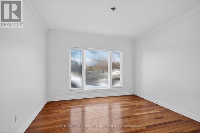 29439307/599-ballycastle-crescent/riverside-south/ottawa/ontario/K1X0A2_36