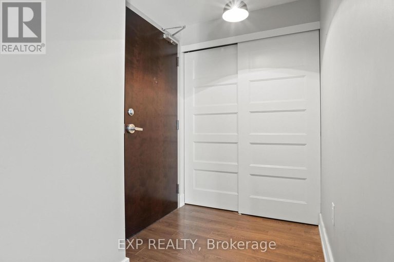 29397407/108-2785-baseline-road/redwood-park/ottawa/ontario/K2H0B7_22