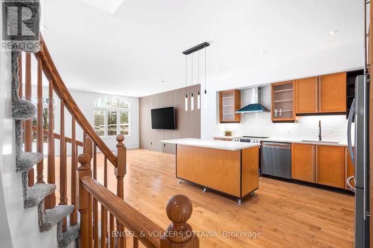 29344132/318-parkin-circle/blossom-parkkemp-parkfindlay-creek/ottawa/ontario/K1T4G6_9