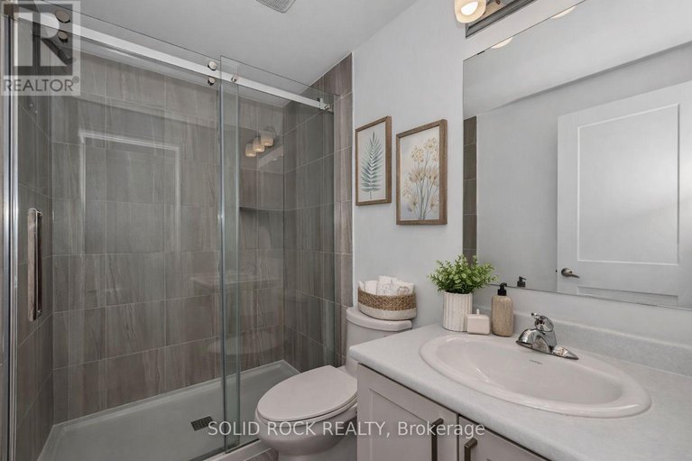 28814224/149-minikan-street/blossom-parkkemp-parkfindlay-creek/ottawa/ontario/K1X0E5_28