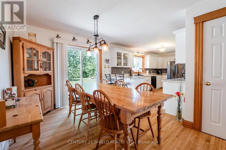 29038692/14215-county-rd-2-highway/south-stormont-osnabruck-twp/south-stormont/ontario/K0C1M0_15