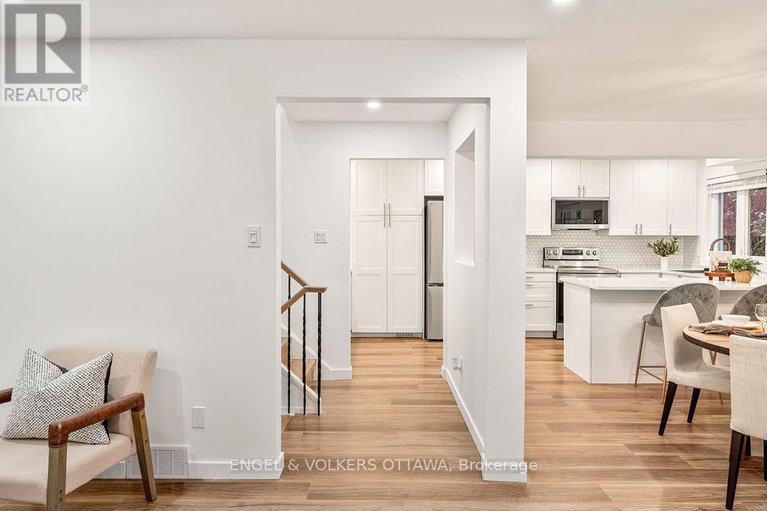 28918129/12-bayside-private/mooneys-bayriverside-park/ottawa/ontario/K1V9R3_15