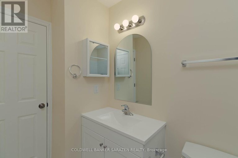 28847041/3550-aladdin-lane/blossom-parkkemp-parkfindlay-creek/ottawa/ontario/K1T1E2_19