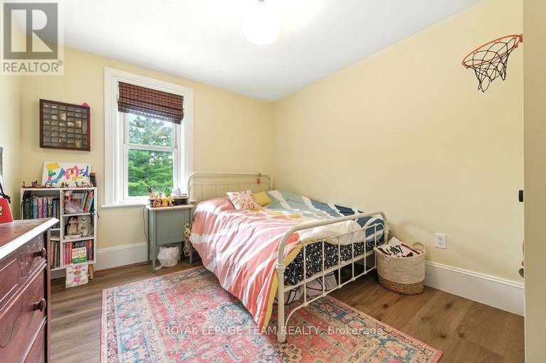 28764656/191-dalkeith-street/pakenham/mississippi-mills/ontario/K0A2X0_28