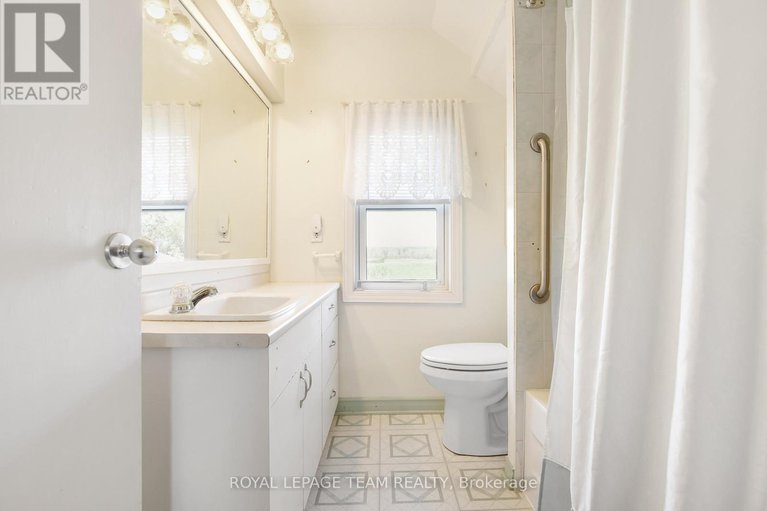 28953092/2692-dunrobin-road/kanata-north-east/ottawa/ontario/K0A1T0_37