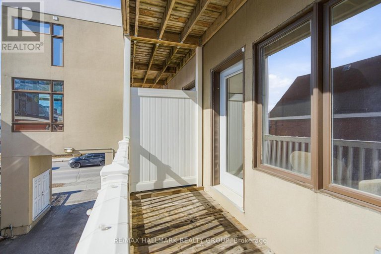 29582619/290-cambridge-street-n/west-centre-town/ottawa/ontario/K1R0B4_13