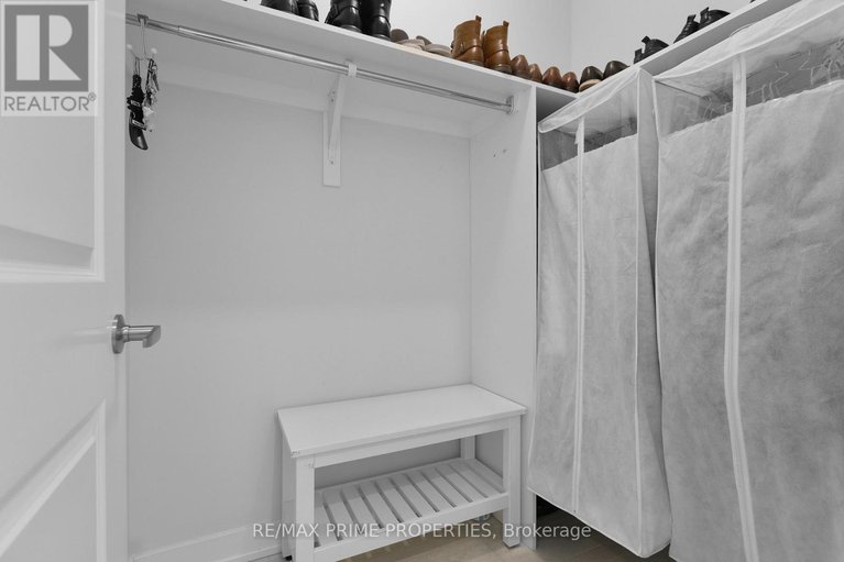 28408165/249-fountainhead-drive/mer-bleuebradley-estatesanderson-park/ottawa/ontario/K1W0H4_7