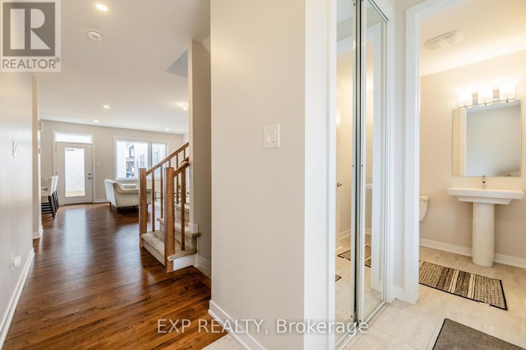28461423/307-canadensis-lane/half-moon-bay/ottawa/ontario/K2J6X8_2