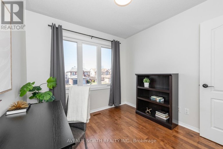 29648629/3028-courtyard-crescent/upper-hunt-club/ottawa/ontario/K1T3R7_21