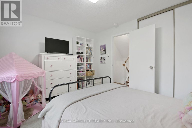 28636841/252-bruyere-street/lower-town/ottawa/ontario/K1N5E6_30