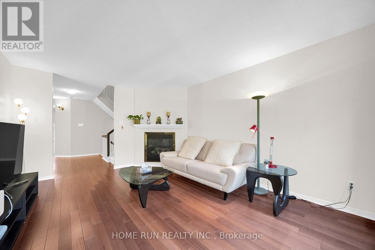 28879109/1629-henri-lauzon-street/chapel-hill/ottawa/ontario/K1C7R7_8