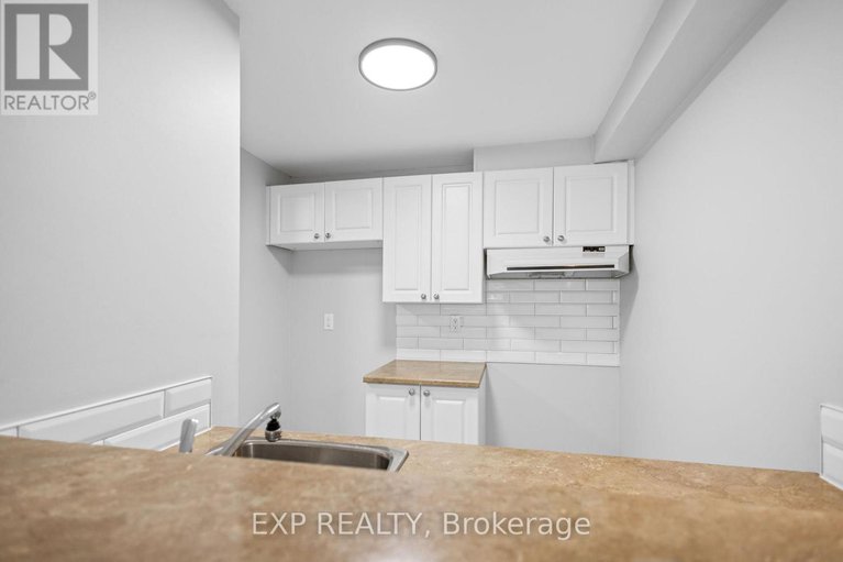 28602451/106-6470-bilberry-drive/orleans-wood/ottawa/ontario/K1C4P1_17