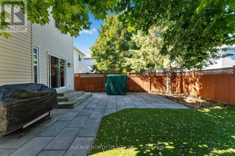28875469/33-sarrazin-way/cedargrovefraserdale/ottawa/ontario/K2J4A5_27