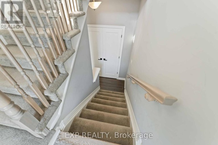 29202606/829-mikinak-road/cfb-rockcliffe-and-area/ottawa/ontario/K1K4Z9_8