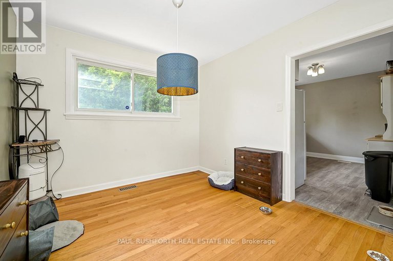 28624239/2390-sudbury-avenue/queensway-terrace-southridgeview/ottawa/ontario/K2C1L8_6
