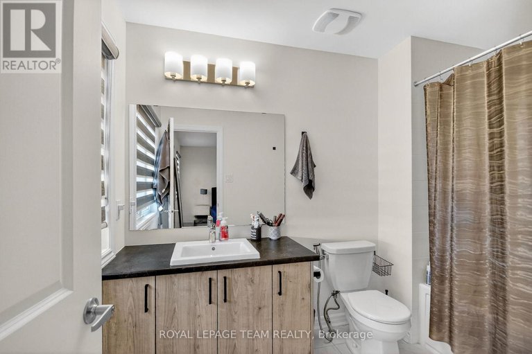 29348581/136-main-halyard-lane/half-moon-bay/ottawa/ontario/K2J7B5_23