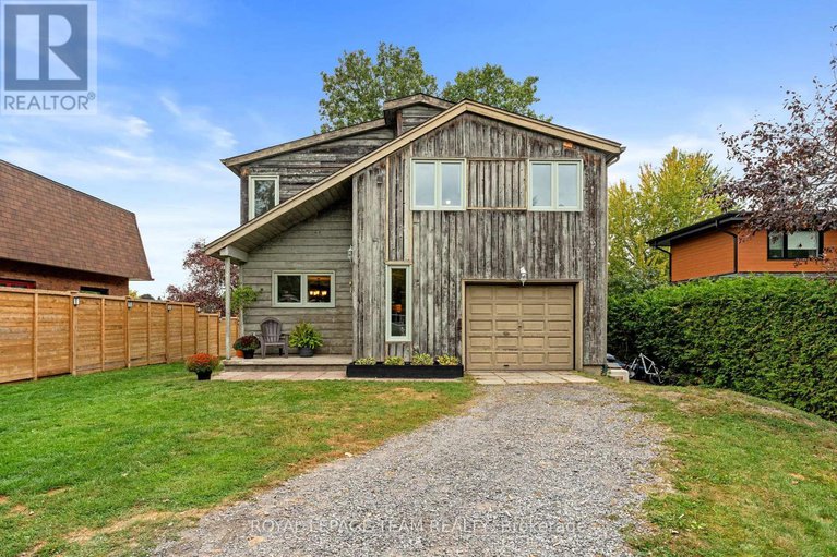 28908182/1119-firefly-lane/manotick-south-to-roger-stevens/ottawa/ontario/K4M0T6_1