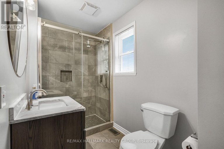 29592597/436-yves-street/town-of-rockland/clarence-rockland/ontario/K4K1E9_18