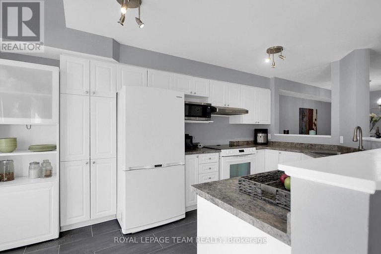 28414500/214-cityview-crescent/springridgeeast-village/ottawa/ontario/K4A0T9_13