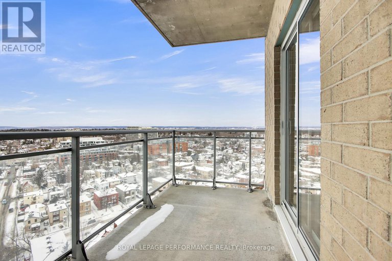 27930686/1807-70-landry-street/vanier/ottawa/ontario/K1L0A8_32