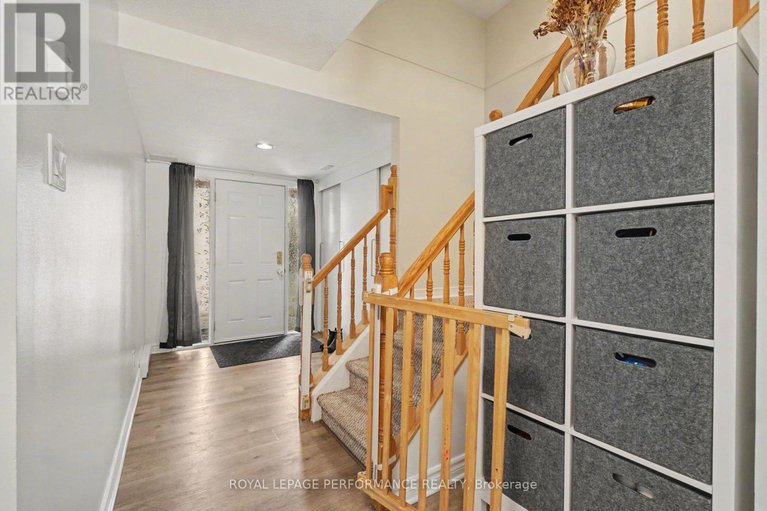 29397617/1931-ashmont-street/chapel-hill/ottawa/ontario/K1C7B9_31