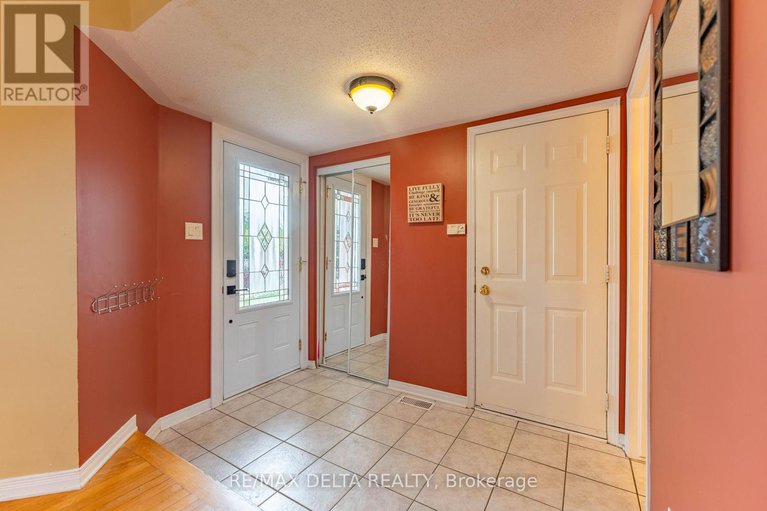 28540257/1610-duplante-avenue/fallingbrookpineridge/ottawa/ontario/K4A4A2_4