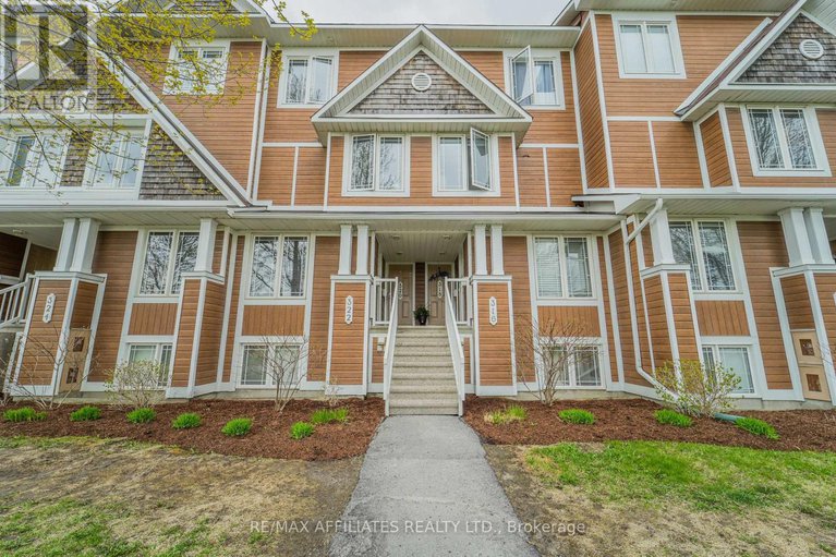 28288908/318-crownridge-drive-n/emerald-meadowstrailwest/ottawa/ontario/K2M3A5_3