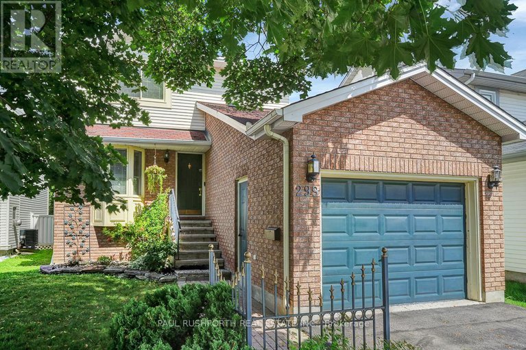 28591928/299-tompkins-avenue/bilberry-creekqueenswood-heights/ottawa/ontario/K1E3X3_2