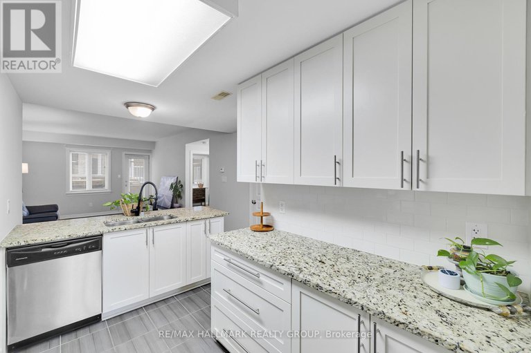 29121781/b-1067-beryl-private/riverside-southgloucester-glen/ottawa/ontario/K1V2M4_20