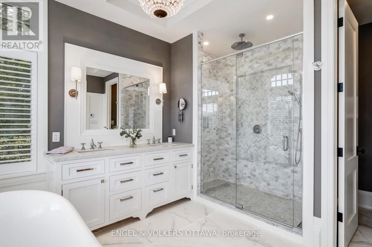 28062589/5651-herwig-place/manotick-south-to-roger-stevens/ottawa/ontario/K4M1B3_25