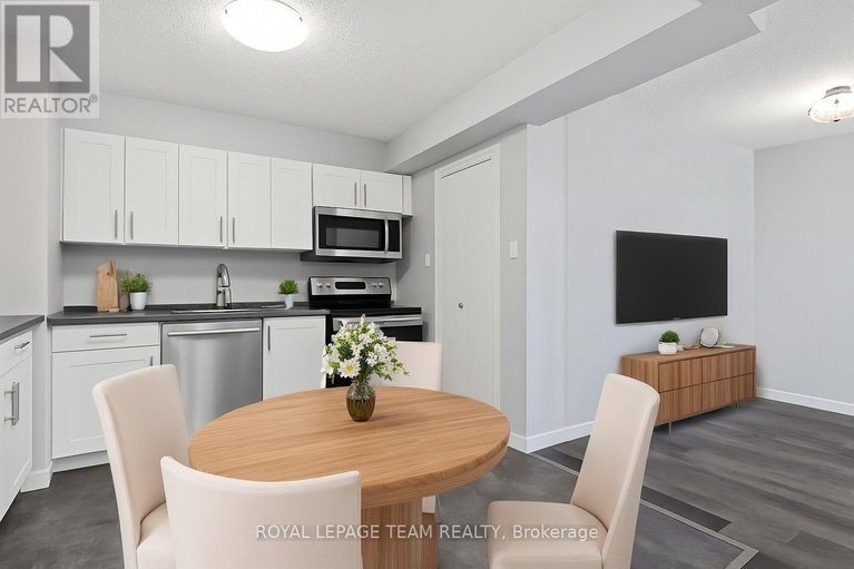 29412472/901-200-bay-street/ottawa-centre/ottawa/ontario/K1R7W8_5