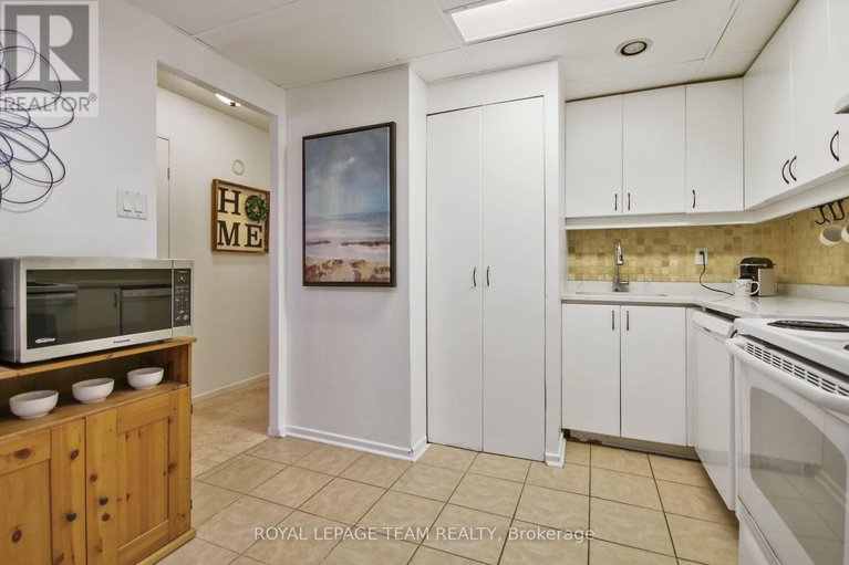28399342/701-141-somerset-street-w/ottawa-centregolden-triangle/ottawa/ontario/K2P2H1_10