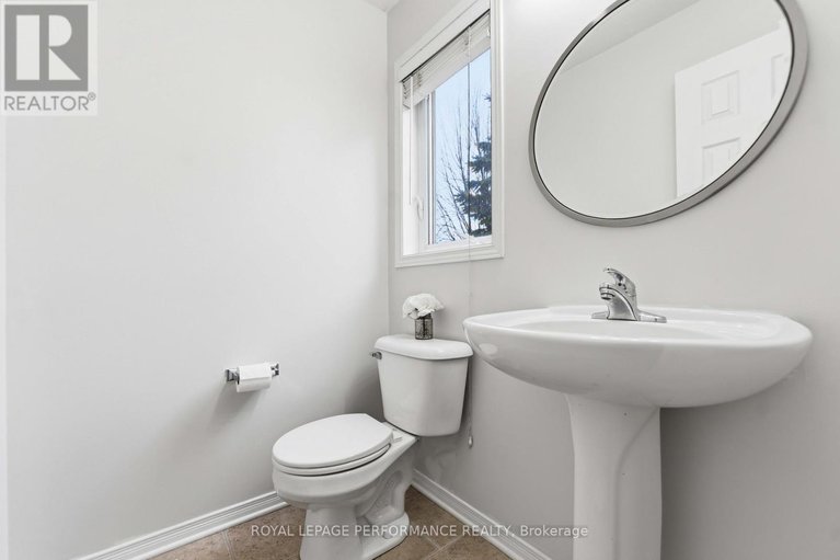 29613573/640-louis-toscano-drive-w/avalon-east/ottawa/ontario/K4A0B3_15