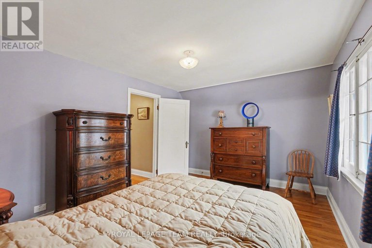 29474751/104-van-buren-street/kemptville/north-grenville/ontario/K0G1J0_25