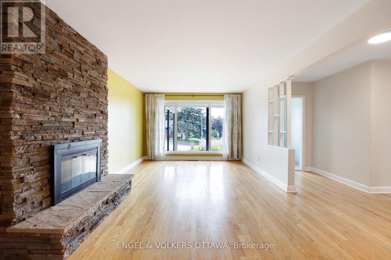 28561500/919-bermuda-avenue/carson-meadows/ottawa/ontario/K1K0V8_7